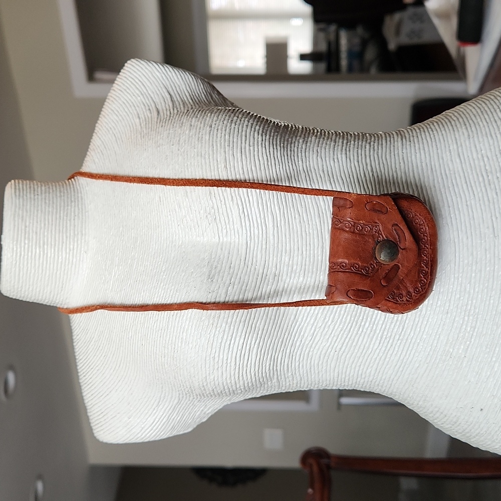 Vintage Miniature Leather  Bag with strap - Picture 4 of 13